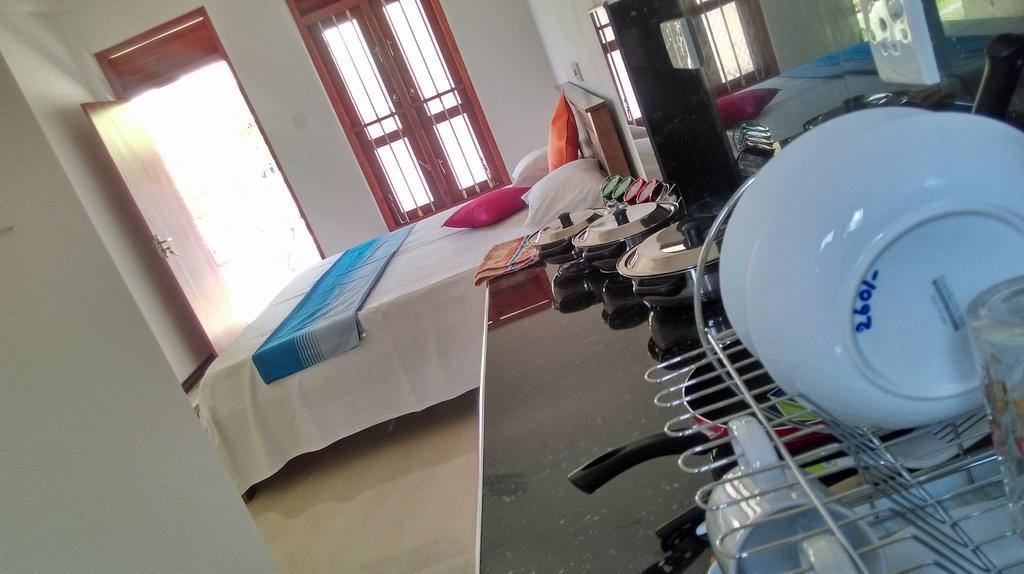 Hasaranga Holiday House Hikkaduwa Zewnętrze zdjęcie