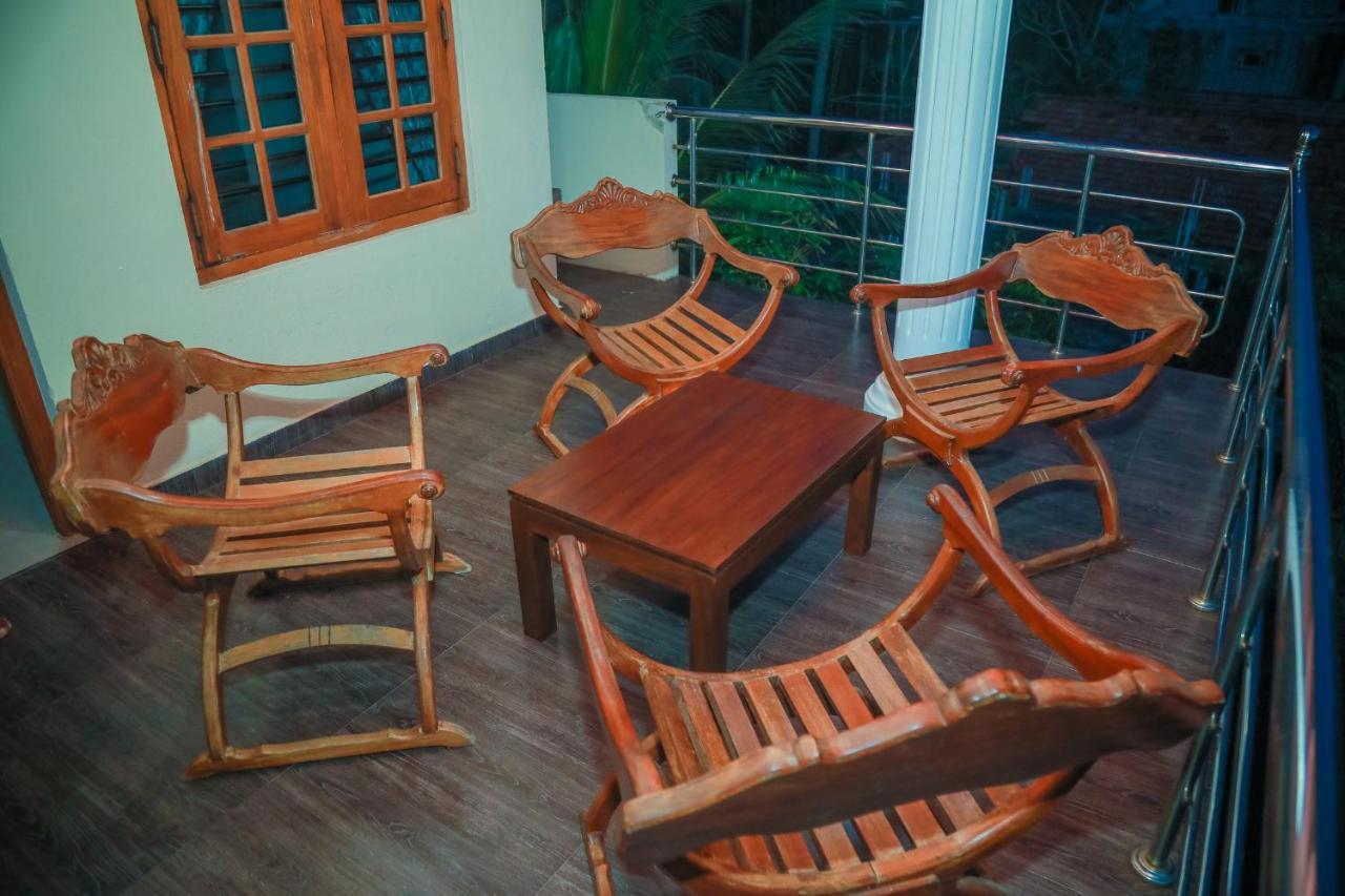 Hasaranga Holiday House Hikkaduwa Zewnętrze zdjęcie