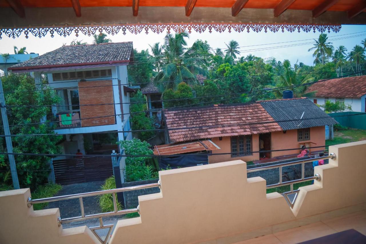 Hasaranga Holiday House Hikkaduwa Zewnętrze zdjęcie